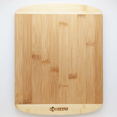 https://cutlery.kyocera.com/images/thumbs/0001819_13-bamboo-cutting-board_375.jpeg